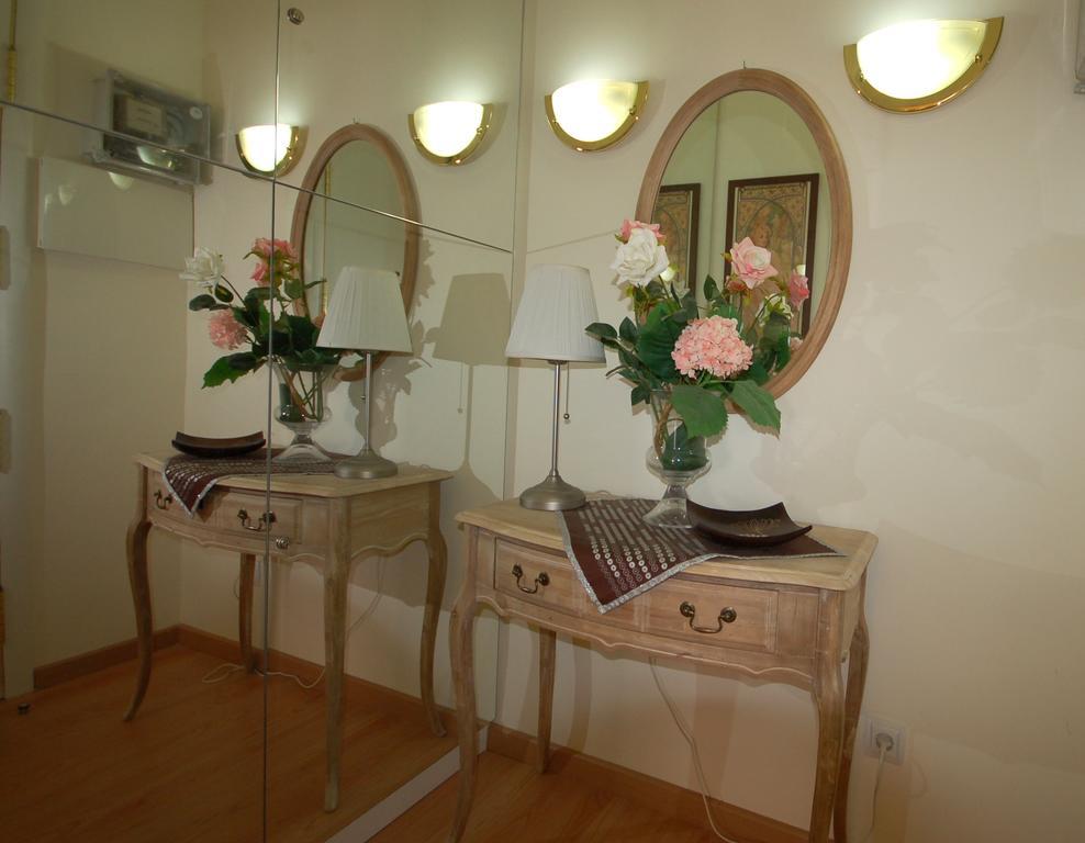 Lets Holidays Centric Apartment In Barcelona Rum bild